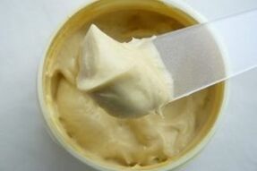 Home ointment for the treatment of osteochondrosis